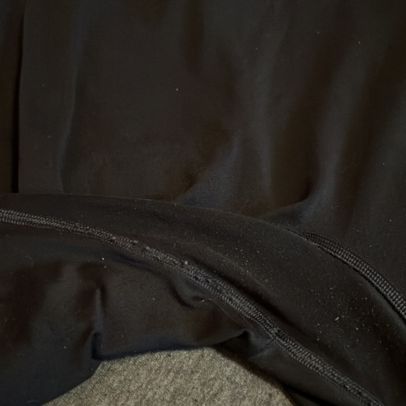 Black Gymshark Training Leggings - Picture 3 of 4